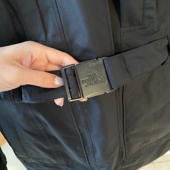 The north face down parka black - Picture 4 of 8